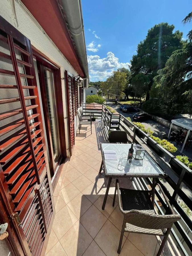 Apartments Villa Herak Porec Exterior photo