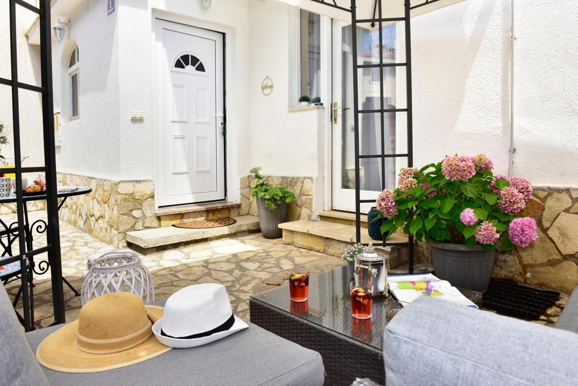 Apartments Villa Herak Porec Exterior photo